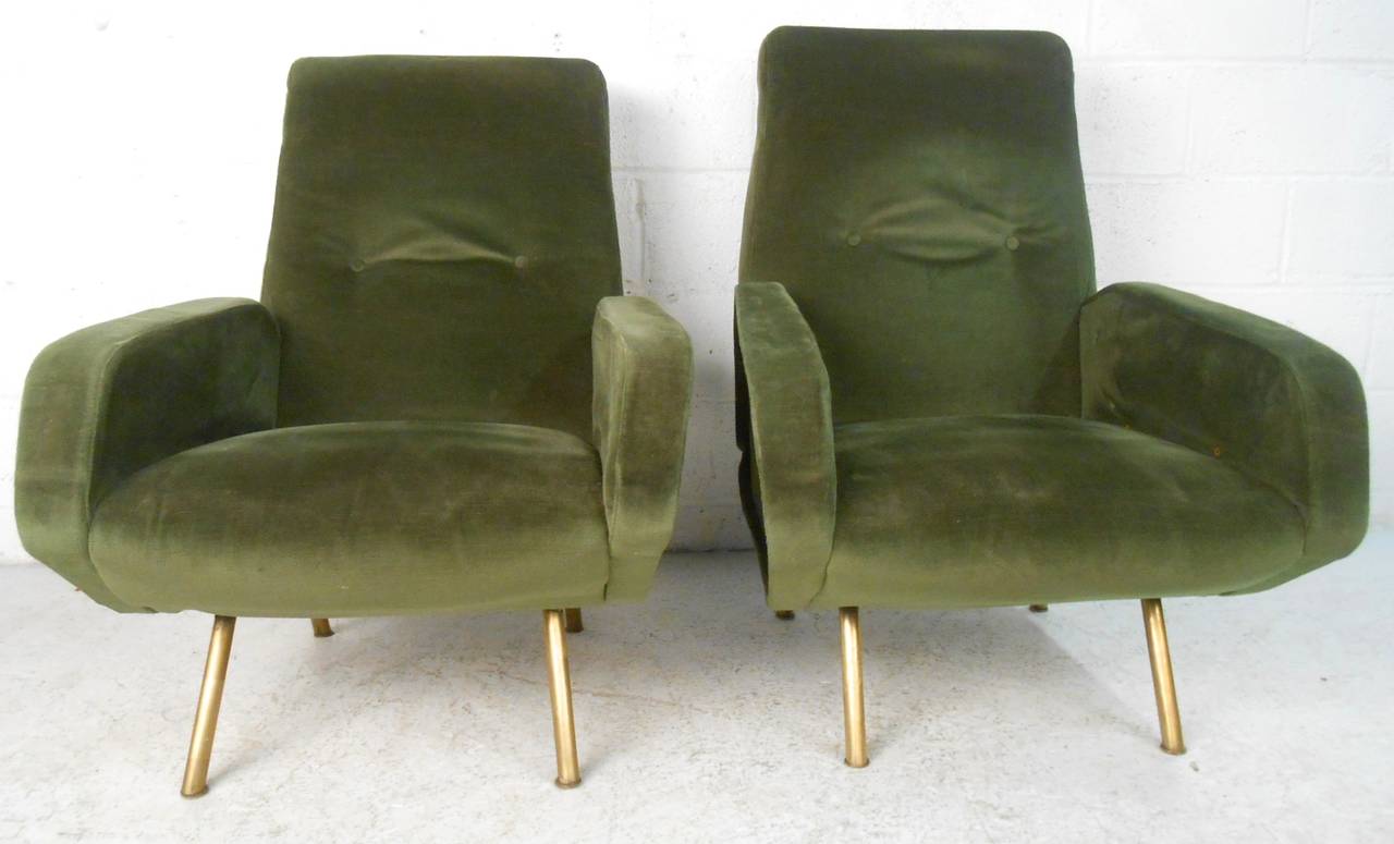 Mid-20th Century Pair of Unique Mid-Century Modern Lounge Chairs in the Style of Gio Ponti