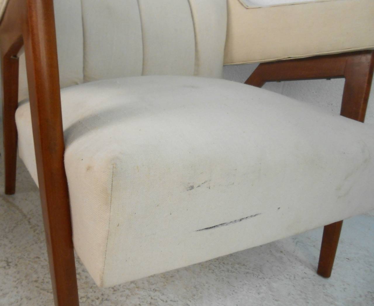 Pair of Tufted Mid-Century Modern Canvas Club Chairs 3