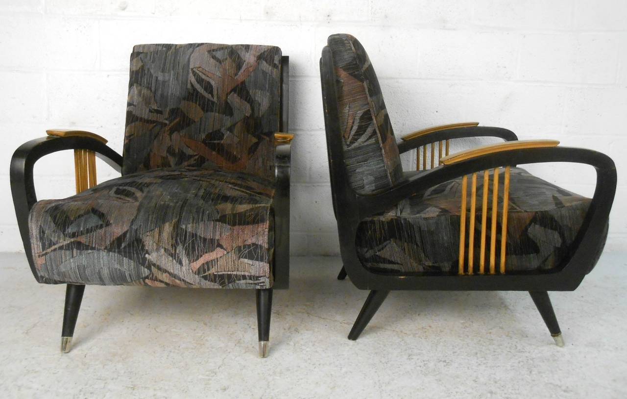 Wood Pair of Mid-Century Modern Paolo Buffa Style Armchairs