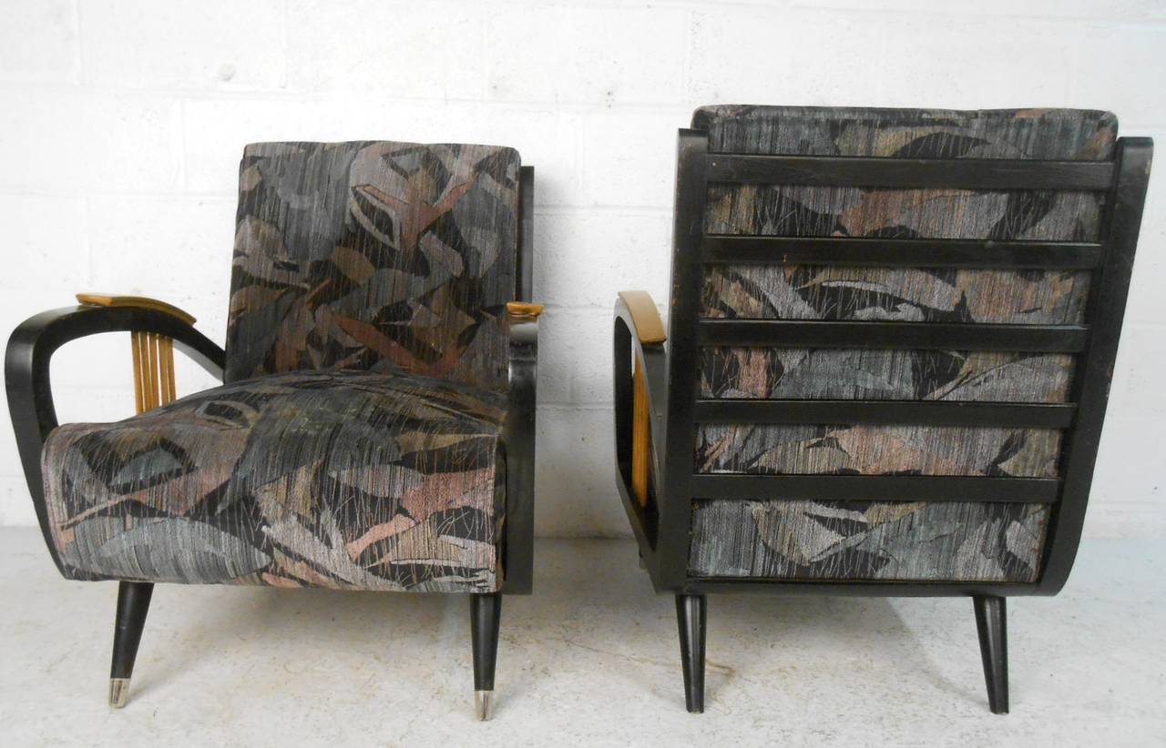 Pair of Mid-Century Modern Paolo Buffa Style Armchairs 2