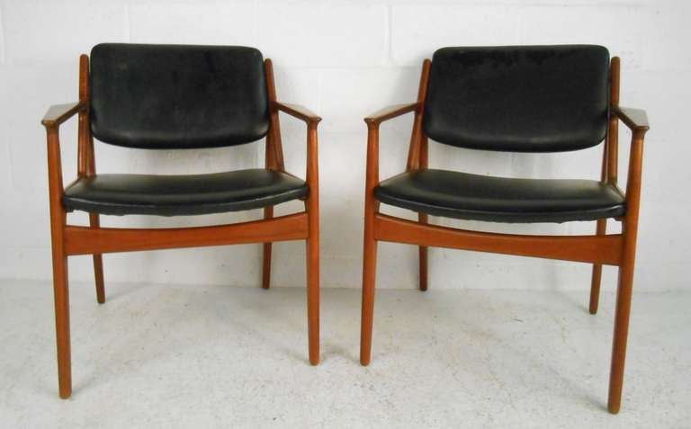 Scandinavian Modern Set of Six Tilt Back Arne Vodder Mid-Century Modern Dining Chairs
