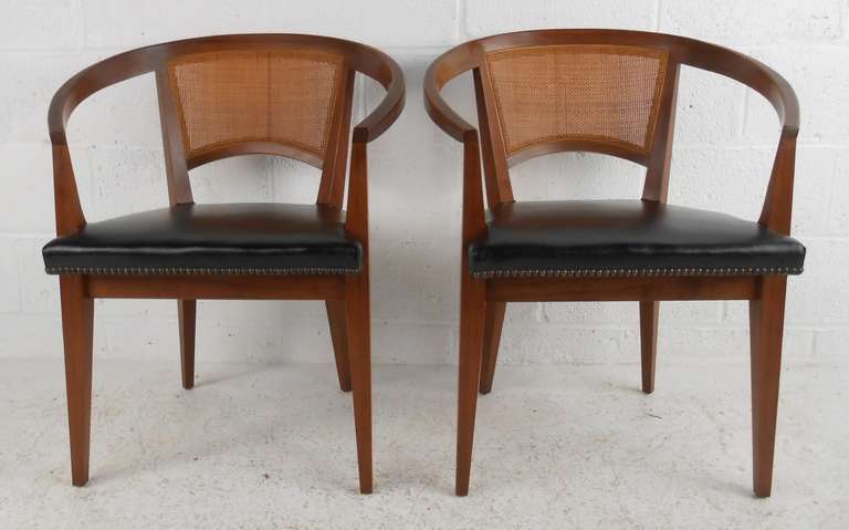 Vintage Baker Stühle mit Rohrrücken (Moderne der Mitte des Jahrhunderts)