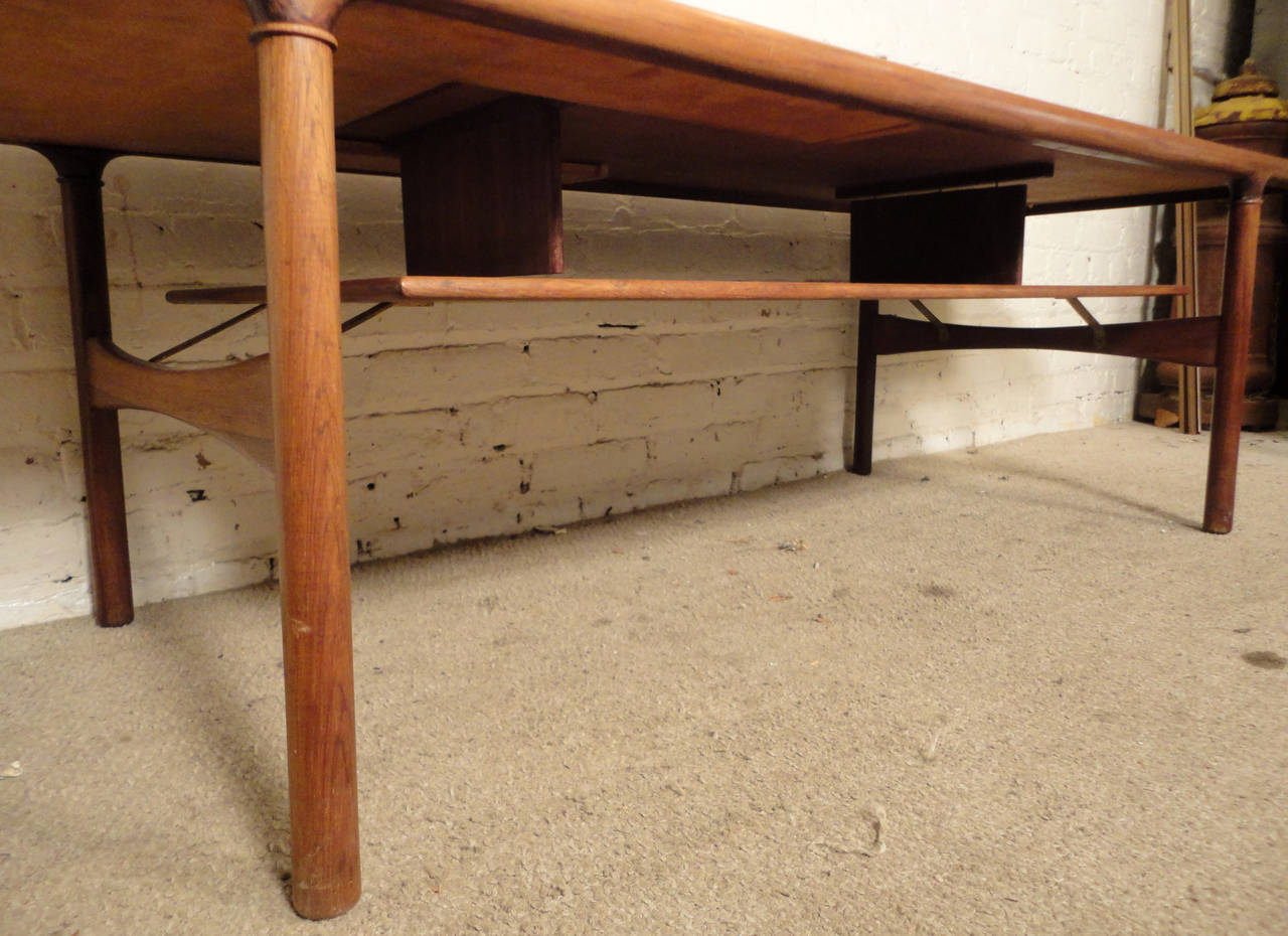 Rare Mid-Century Extending Rosewood Coffee Table 1