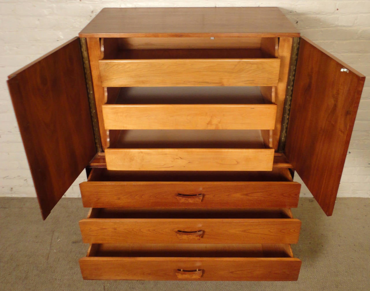 Beautiful MidCentury Walnut Dresser with Burl Wood Inlay For Sale at