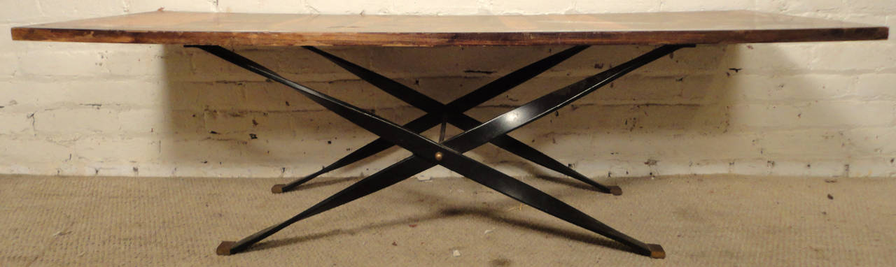 Mid-Century Modern Mid-Century Coffee Table With Beautiful Laminate Drawing For Sale