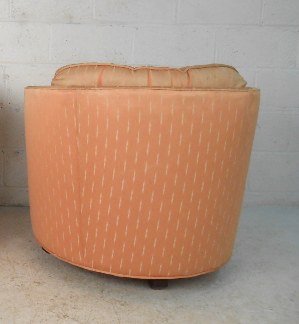 Mid-Century Modern Pair of Vintage Modern Barrel Back Swivel Chairs