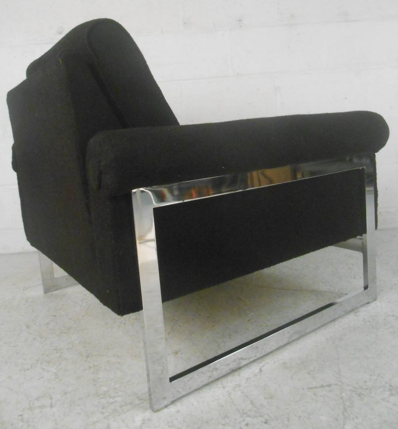 Mid-20th Century Stylish Mid-Century Modern Chrome Frame Lounge Chair