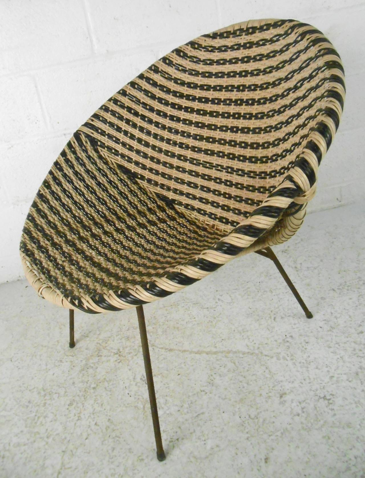 Unknown Mid-Century Modern Vinyl & Iron Woven Womb Chair