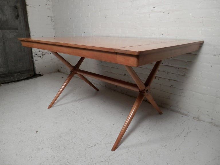 Mid-Century Modern Mid-Century Dining Table By Baumritter