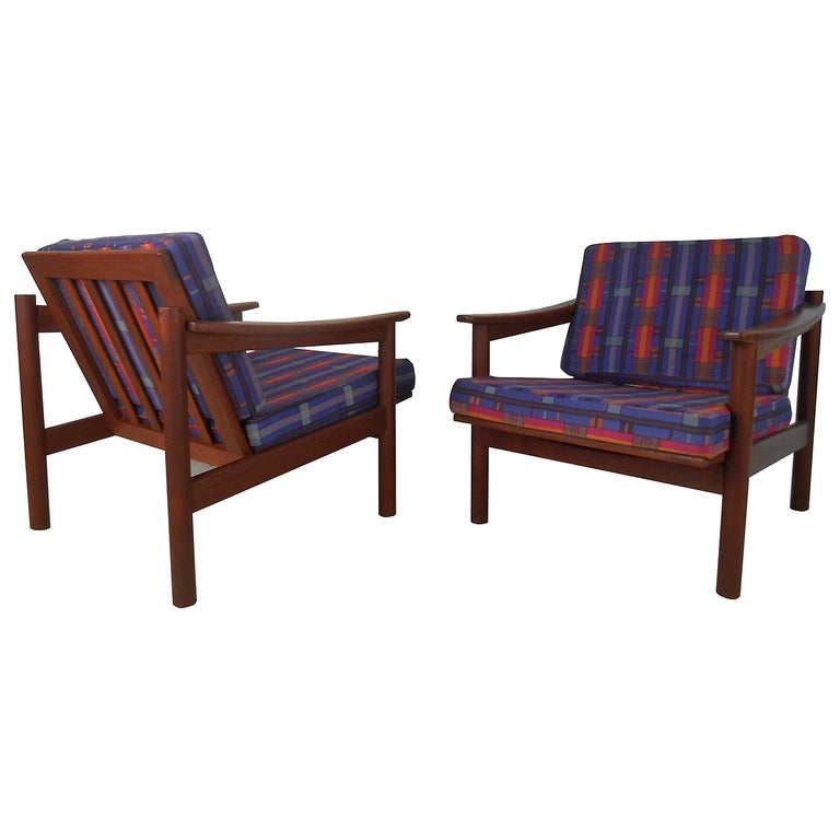 Pair of Vintage Danish Lounge Chairs For Sale