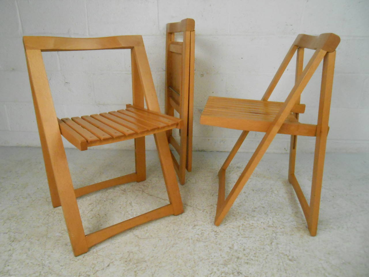 Mid-Century Modern Danish Teak Drop Leaf Dining Set In Good Condition In Brooklyn, NY