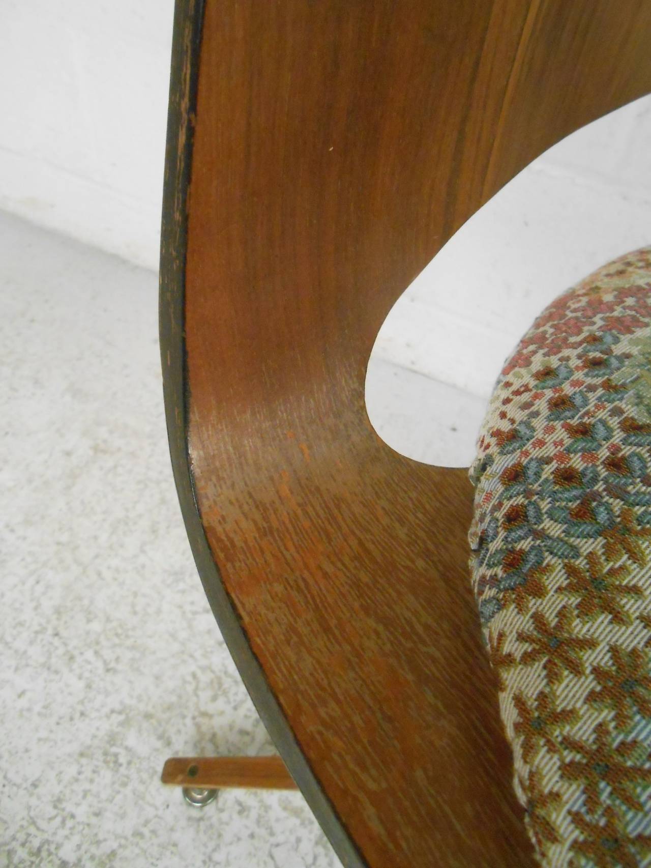 George Mulhauser Plycraft Swivel Chair 1