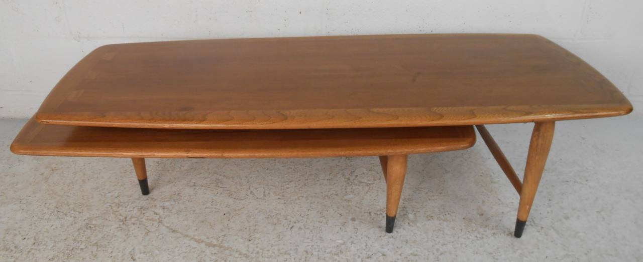 Pivoting Lane Coffee Table In Good Condition In Brooklyn, NY