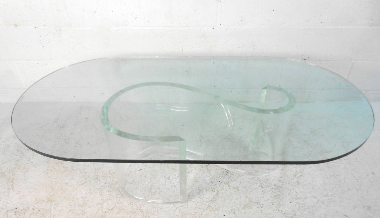 Mid-Century Modern Lucite Coffee Table In Good Condition In Brooklyn, NY