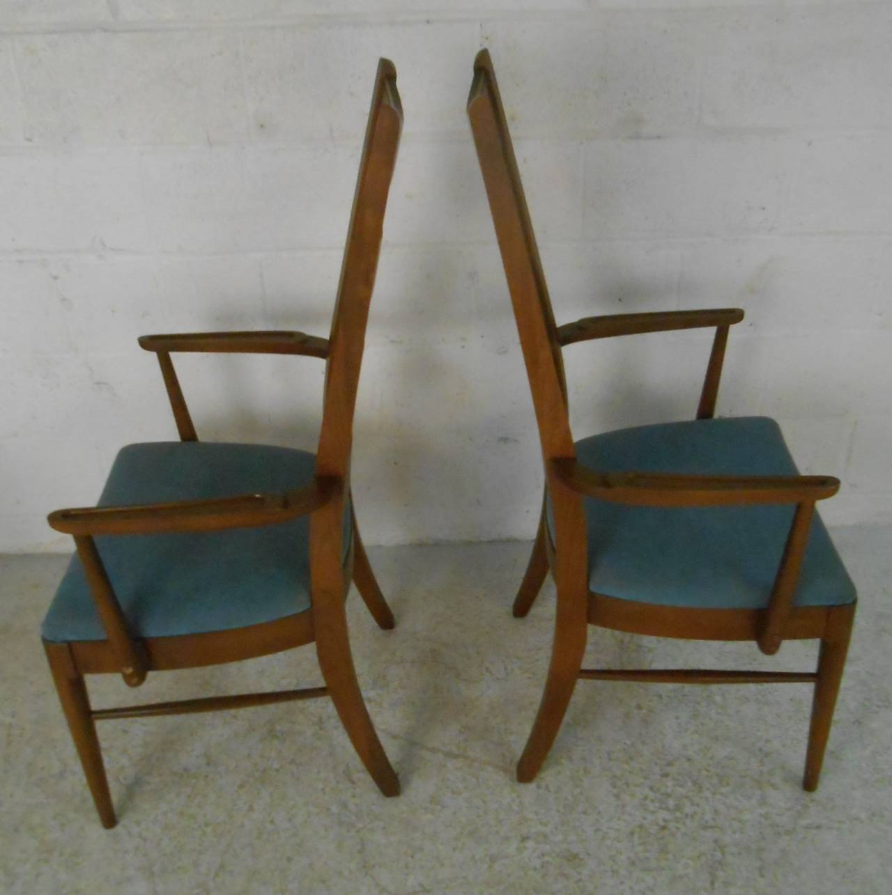 Set of Mid-Century Modern Cat Eye Dining Chairs by Kent Coffey In Good Condition In Brooklyn, NY