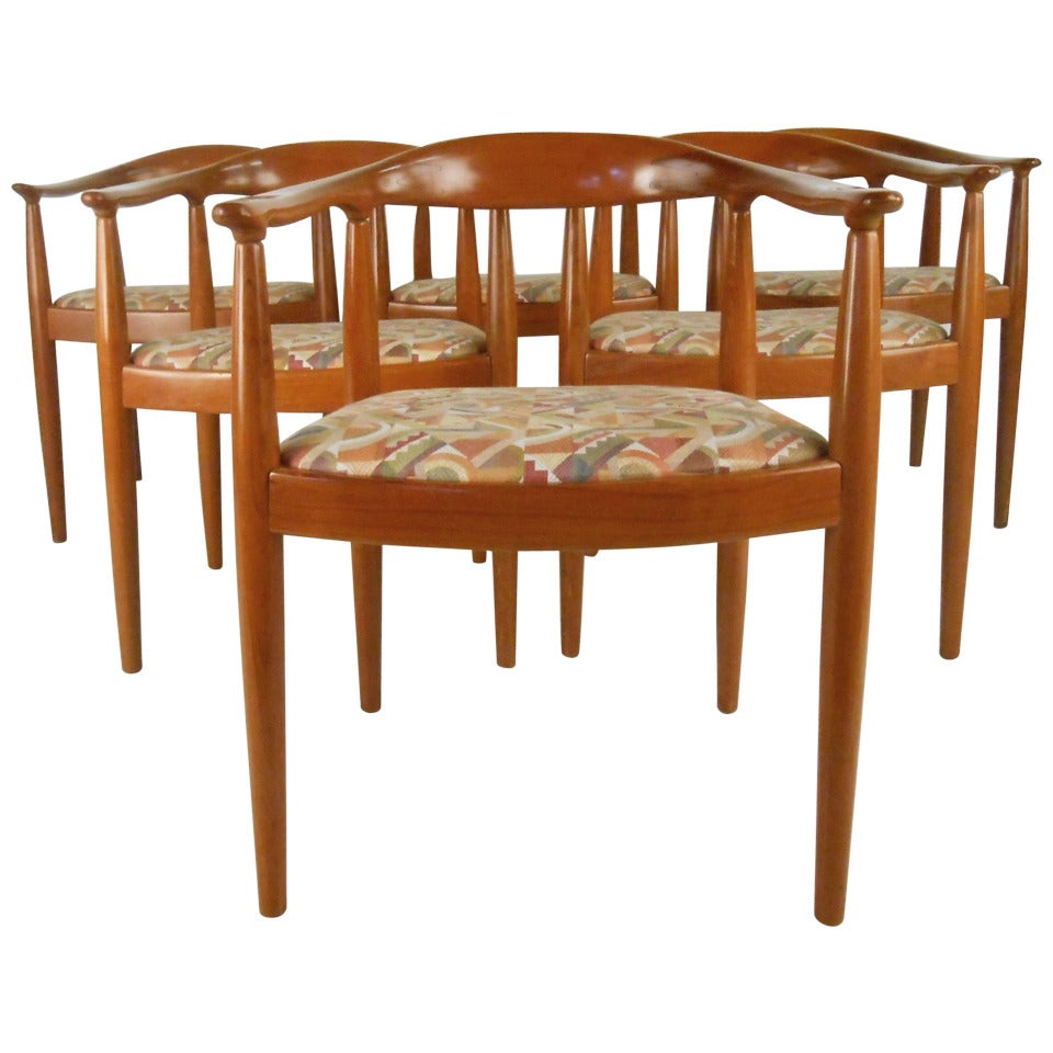 Set of Twelve Vintage Dining Chairs in the Style of Hans Wegner