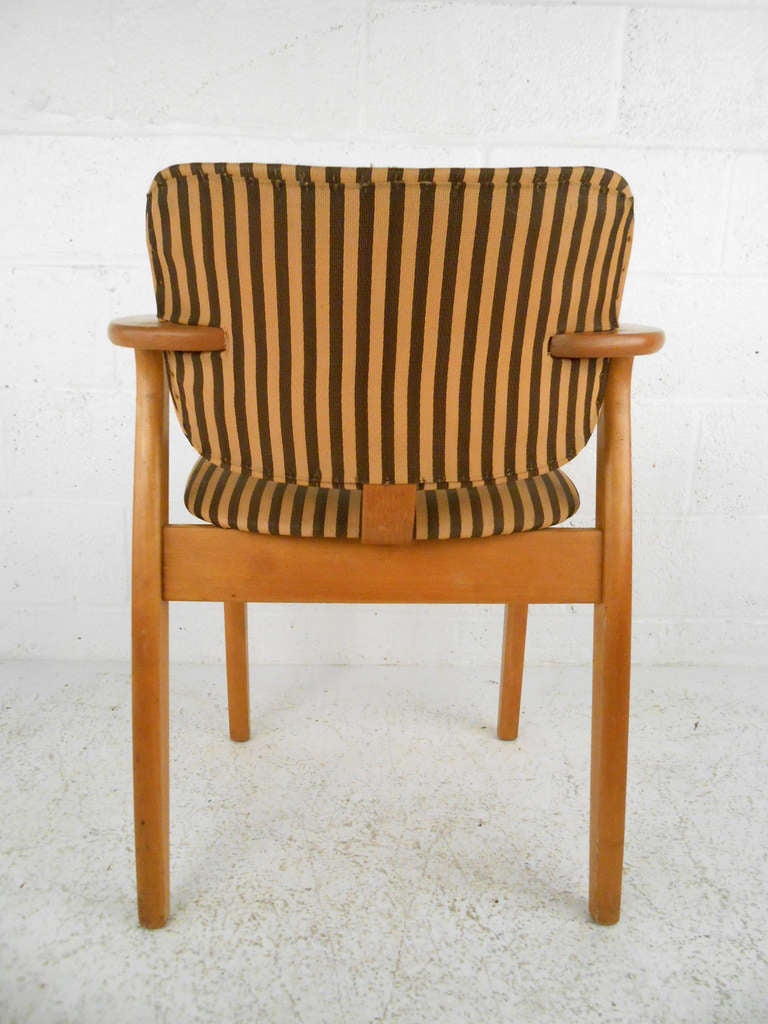 Mid-20th Century Vintage Domus Armchair for Knoll