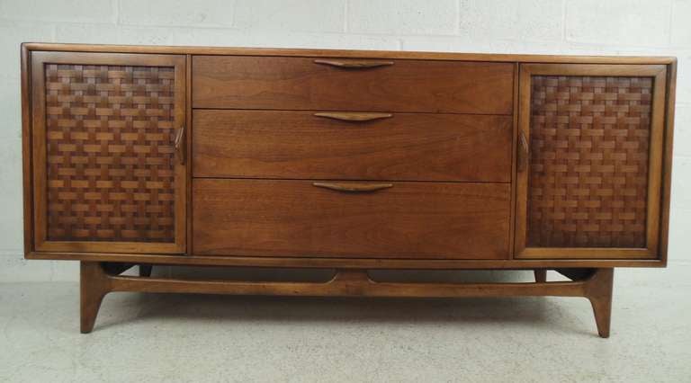 Attractive walnut mid-century server/dresser by Lane Furniture Perception Collection. Please confirm item location (NY or NJ) with dealer.