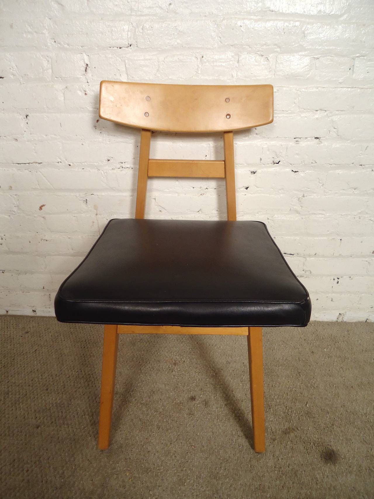 Set of Jens Risom Dining Chairs In Good Condition In Brooklyn, NY