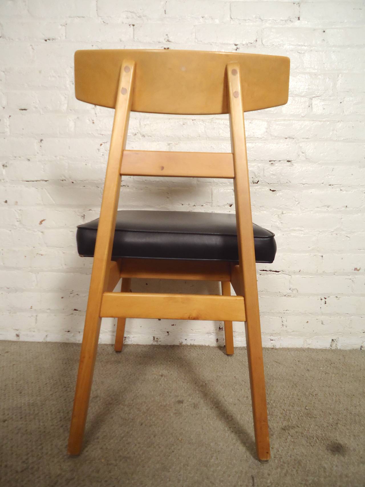 Set of Jens Risom Dining Chairs 1