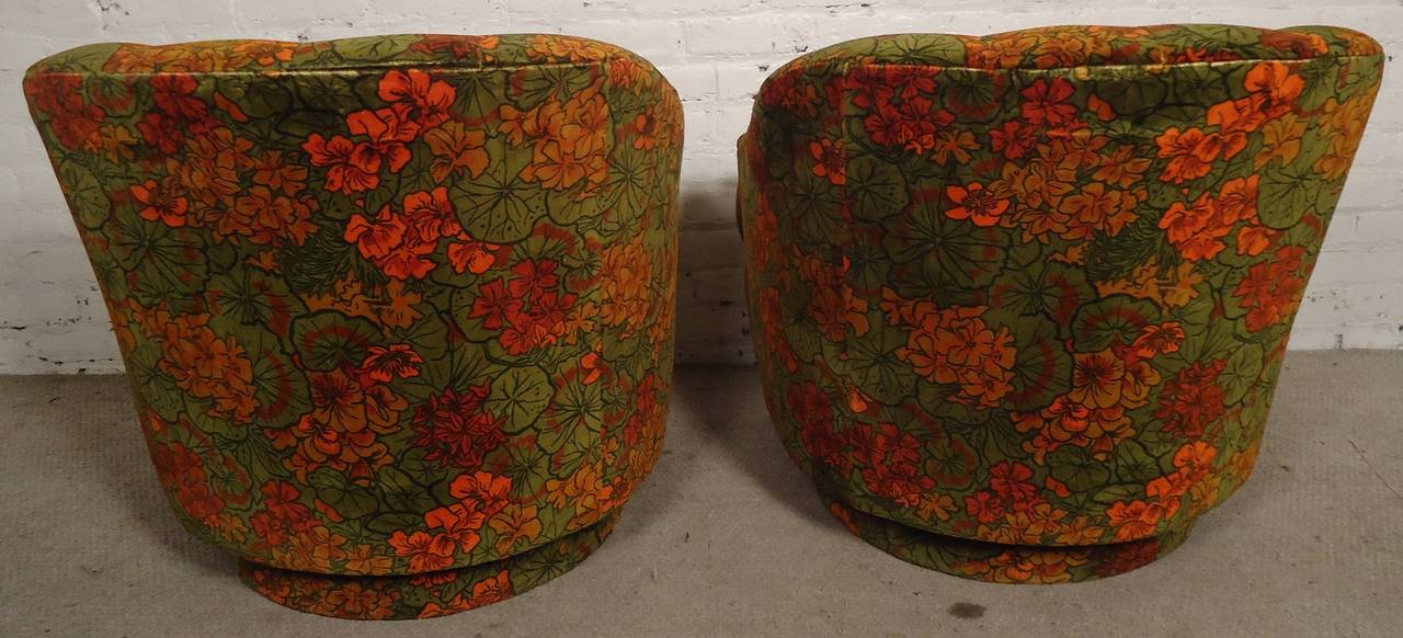 Pair of Mid-Century Modern Swivel Chairs by Directional 2