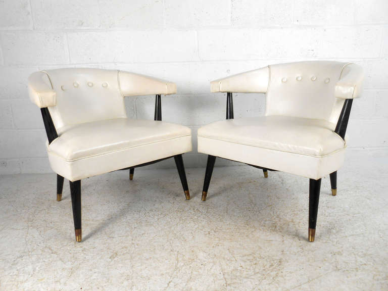 This pair of vintage vinyl barrel back side chairs by the Lenoir Chair Company, North Carolina are both comfortable and attractive. Please confirm item location (NY or NJ) with dealer.