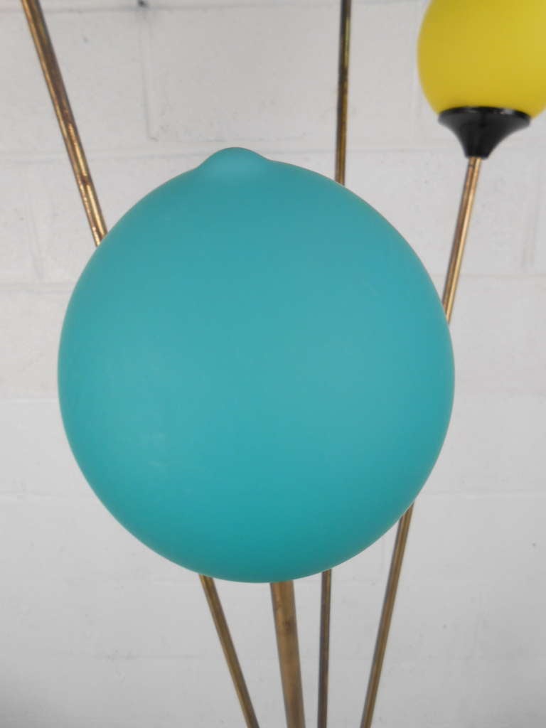 Playful Vintage Italian Modern Floor Lamp In Good Condition For Sale In Brooklyn, NY