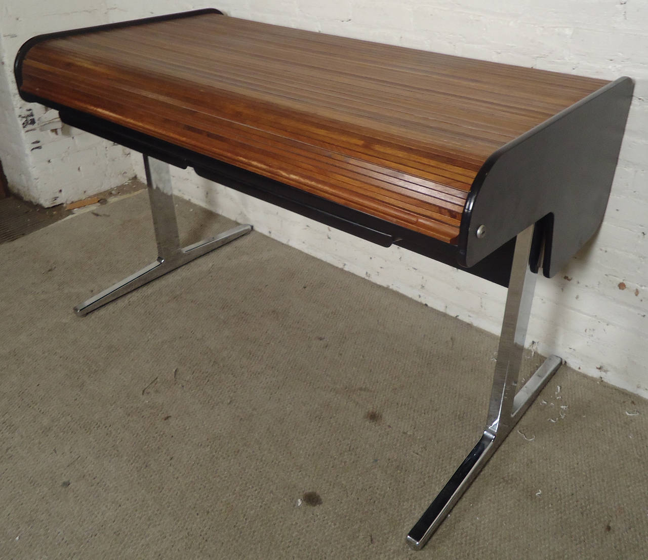 Striking Mid-Century Modern George Nelson Roll Top Desk In Excellent Condition In Brooklyn, NY