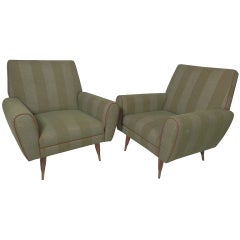 Pair of Mid-Century Club Chairs 8