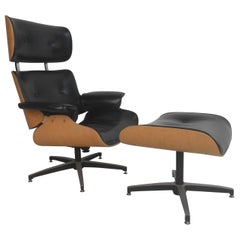 Mid-Century Modern Lounge Chair and Ottoman by Plycraft