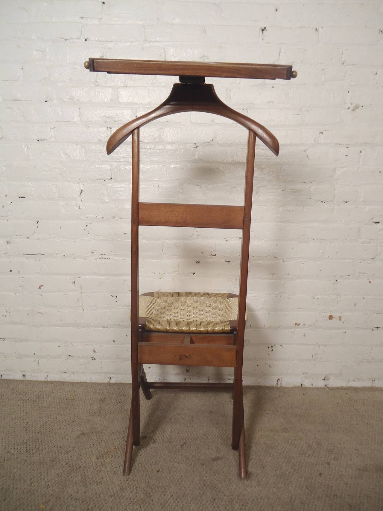 pearl wick valet chair