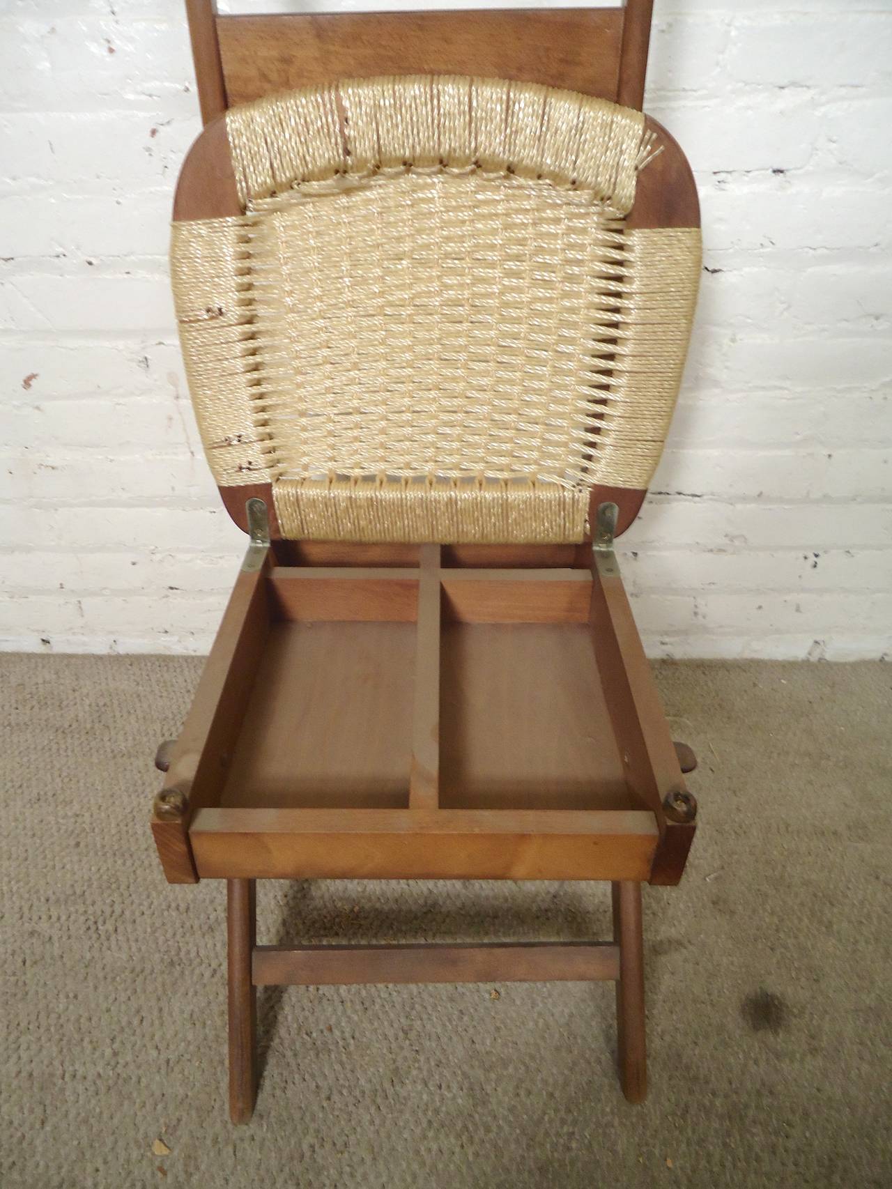 Ico & Luisa Parisi Designed Valet Chair In Good Condition In Brooklyn, NY