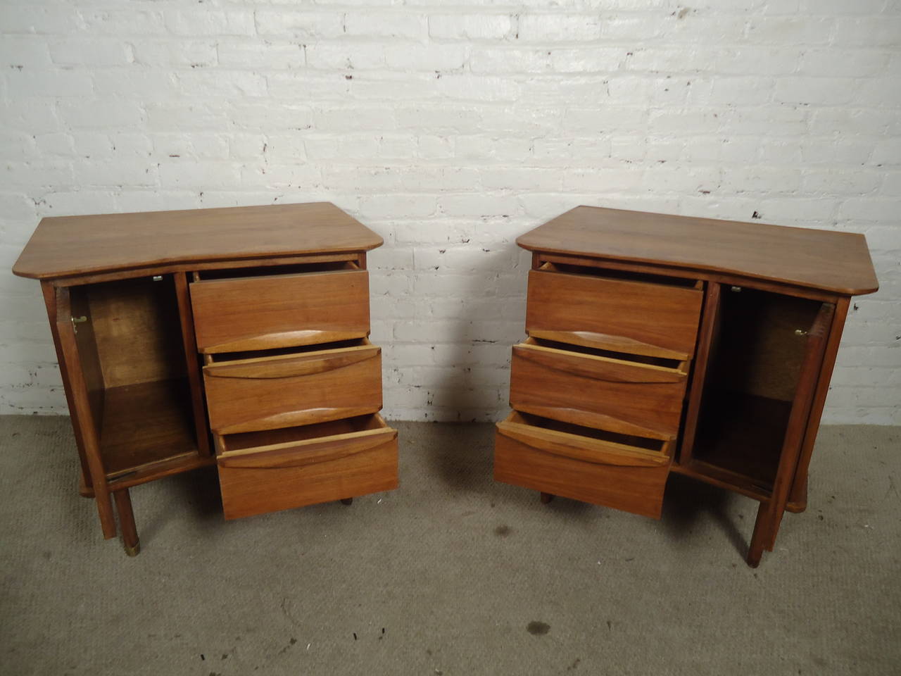 Distinct Mid-Century Modern Angled Top Nightstands 3