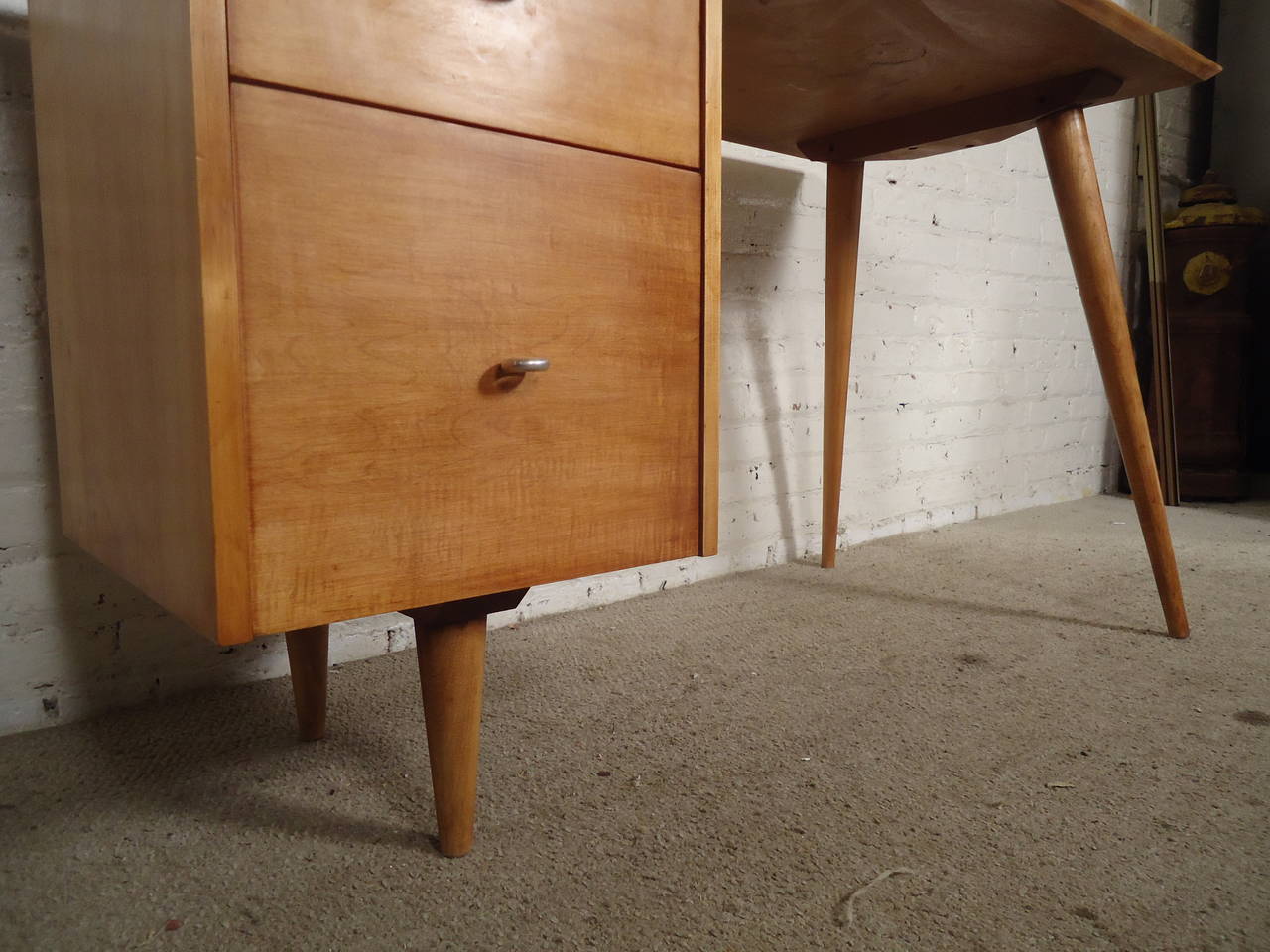 Early Paul McCobb Desk In Excellent Condition In Brooklyn, NY