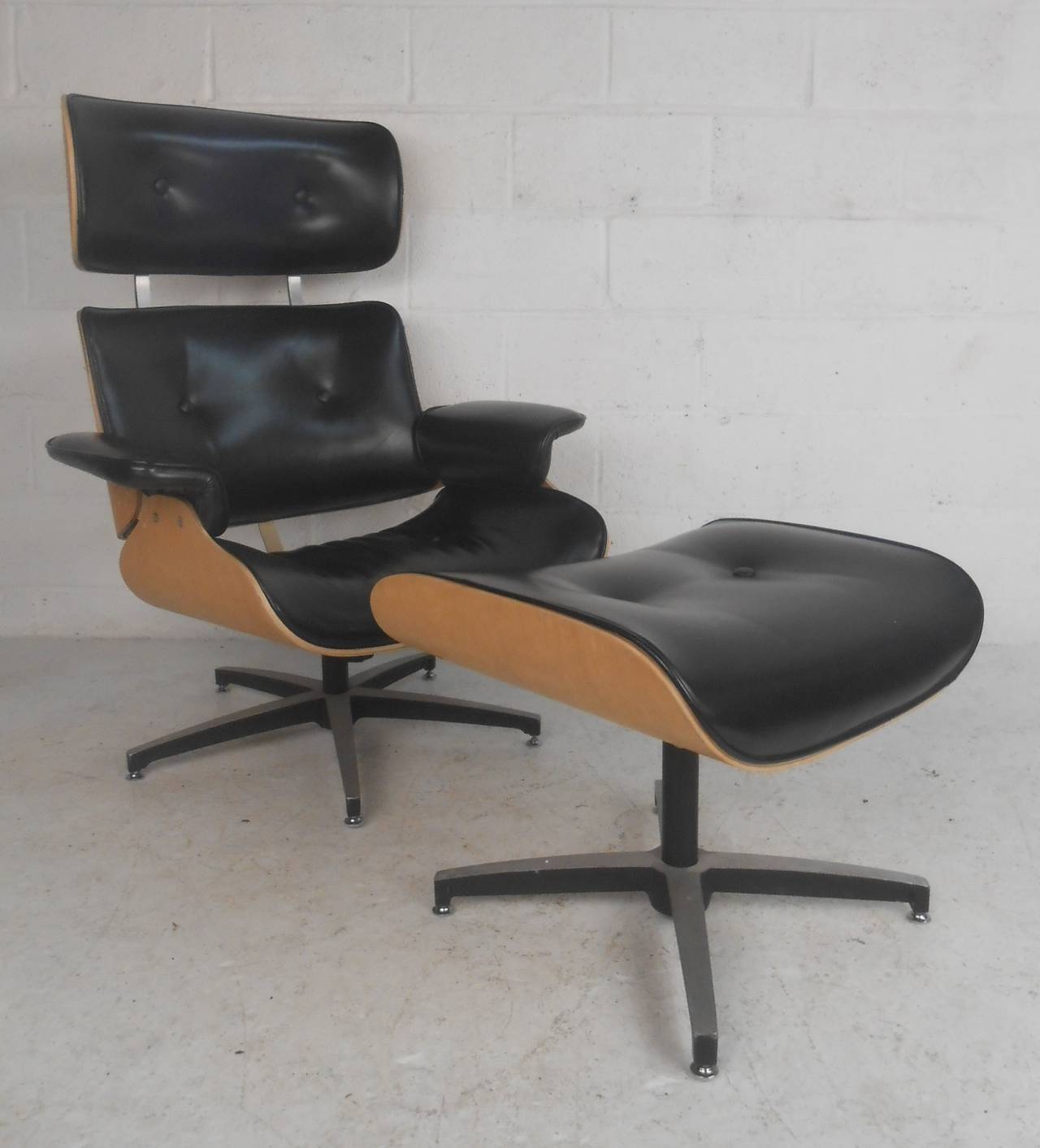 Upholstery Mid-Century Modern Lounge Chair and Ottoman by Plycraft
