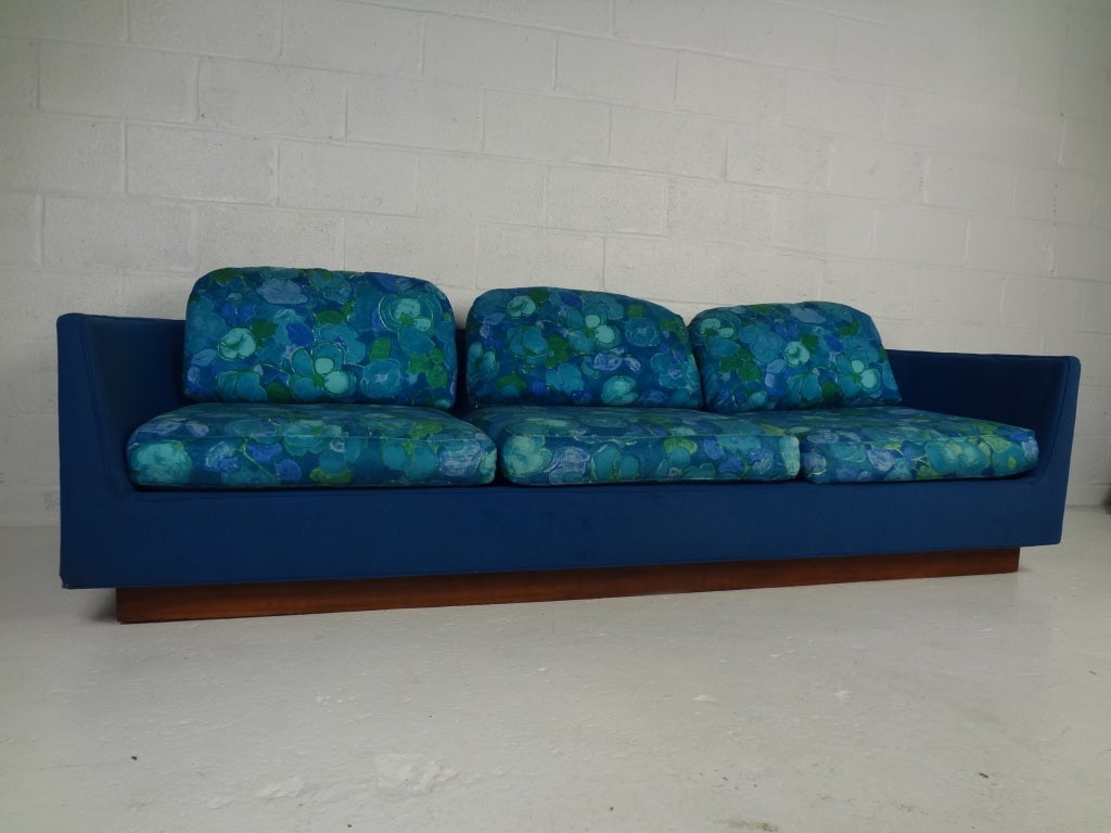 Low and long three-seat sofa by Selig makes an impressive mid-century addition to any home or business seating area. Unique two tone fabric and stylish modern design make this a memorable sofa in any setting. Please confirm item location (NY or NJ)