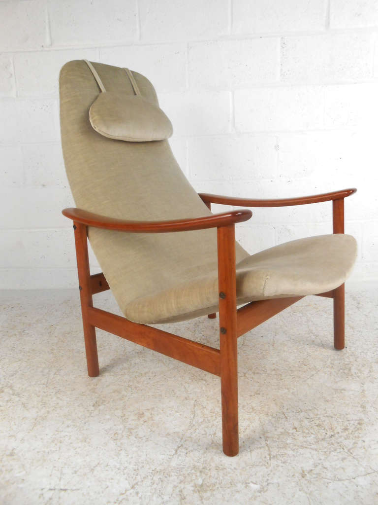 mid century contour lounge chair
