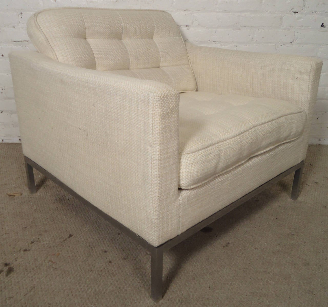 Mid-20th Century Mid-Century Pair of Armchairs by Knoll Associates For Sale