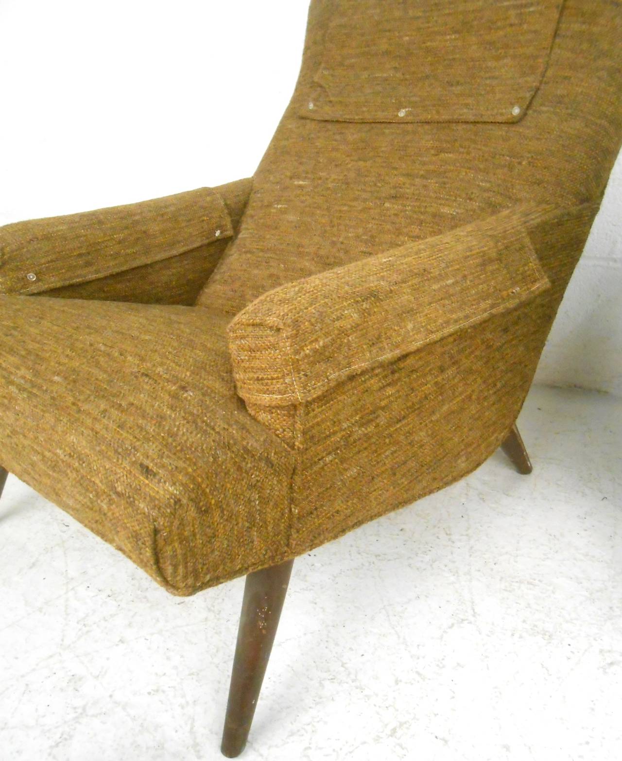 Pair of Unique Mid-Century Modern Lounge Chairs with Ottomans 2