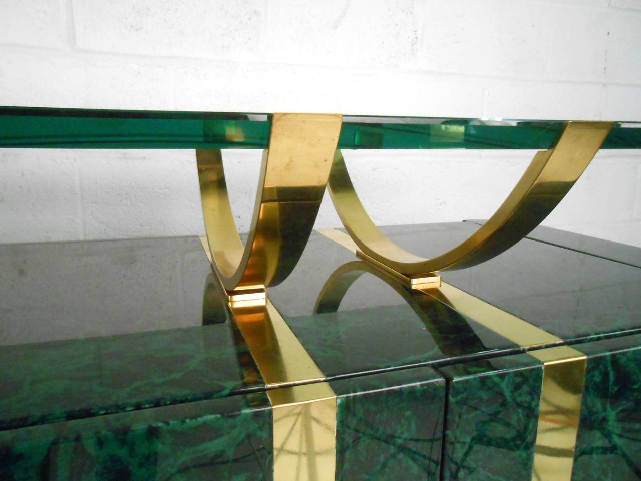 Exquisite Mid-Century Modern Floating Top Buffet Server 3