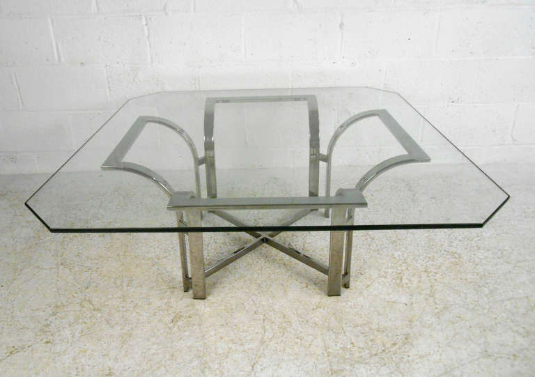 Mid-Century Modern Stylish Modern Coffee Table
