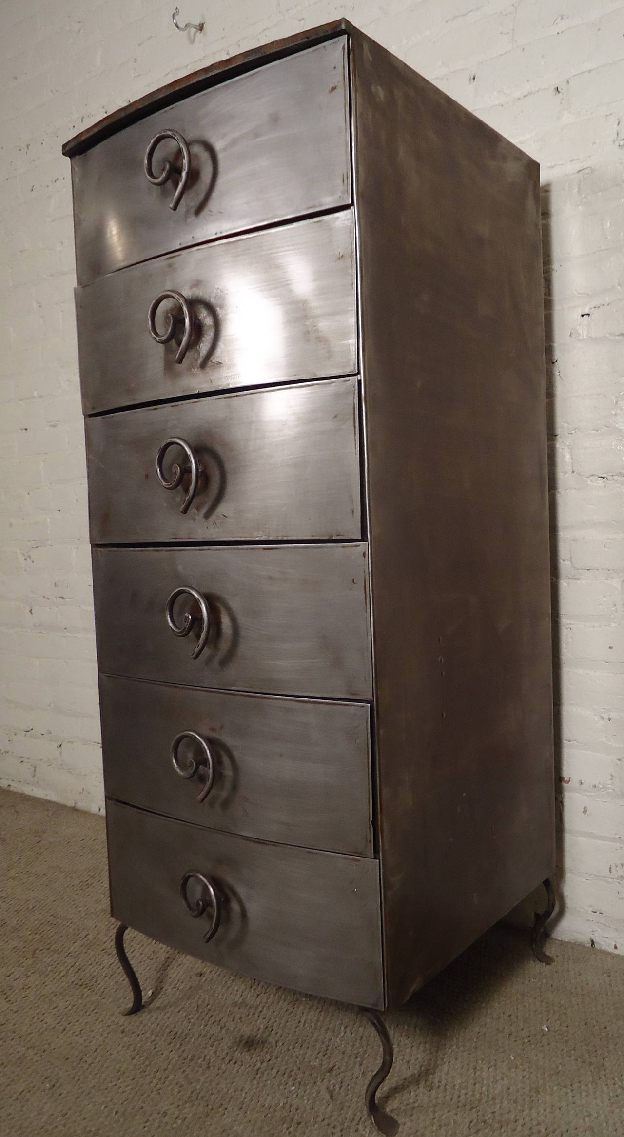 American Industrial Style Six-Drawer Dresser with Sculpted Handles and Legs