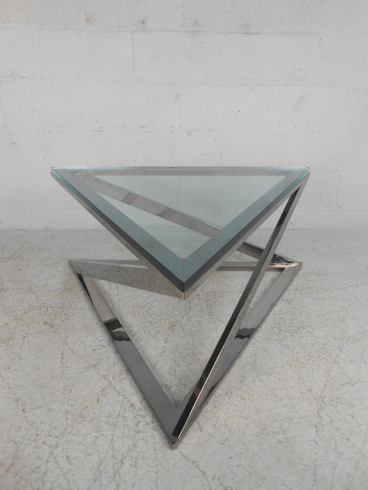Mid-Century Modern Style Triangular Chrome Coffee Table In Good Condition For Sale In Brooklyn, NY
