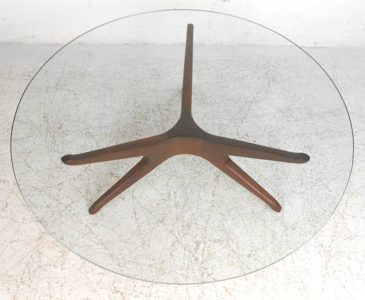 Mid-Century Modern Trisymmetric Vladimir Kagan Coffee Table 1
