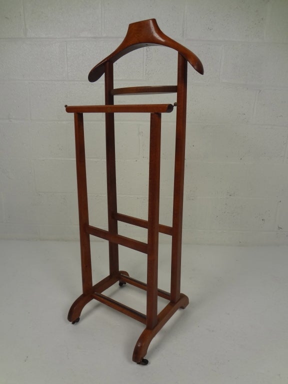 Mahogany valet stand designed by Ico Parisi for Italian maker Fratelli Reguitti.