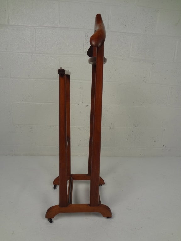 Mid-Century Italian Double Stand Valet by Fratelli Reguitti In Good Condition In Brooklyn, NY