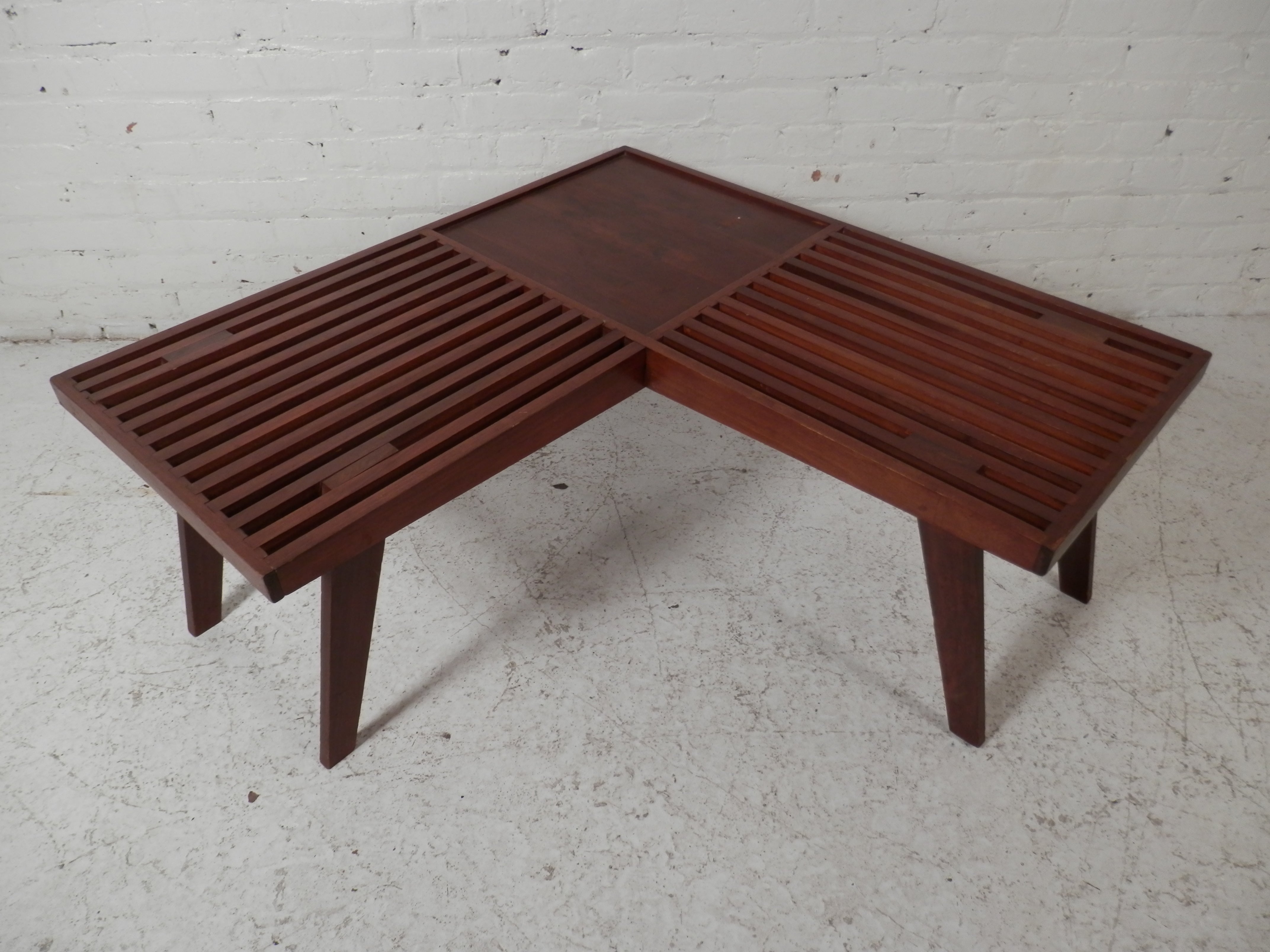 Unusual 'V' Shape Slat Table