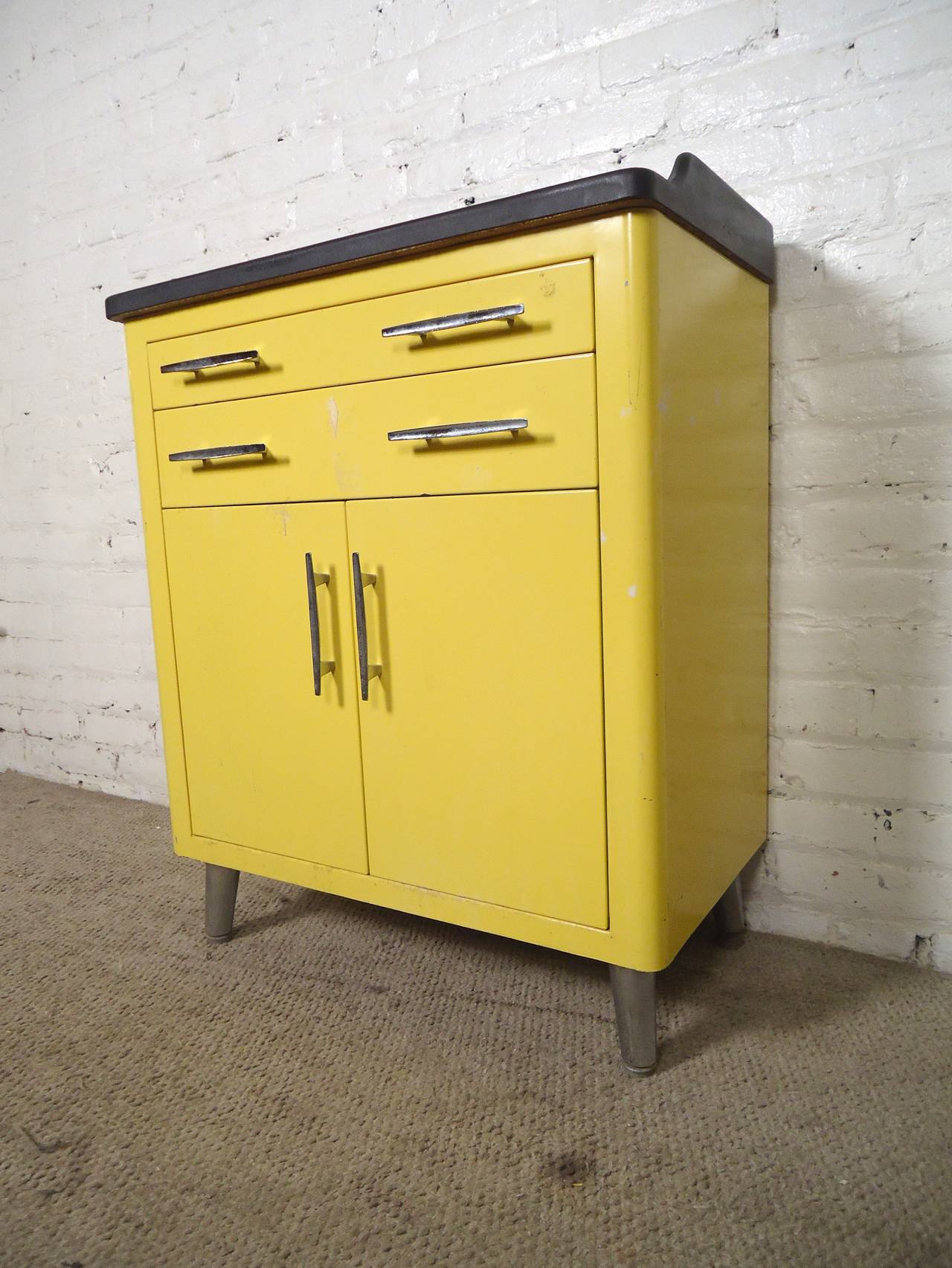 Vibrant Vintage Metal Cabinet In Good Condition In Brooklyn, NY
