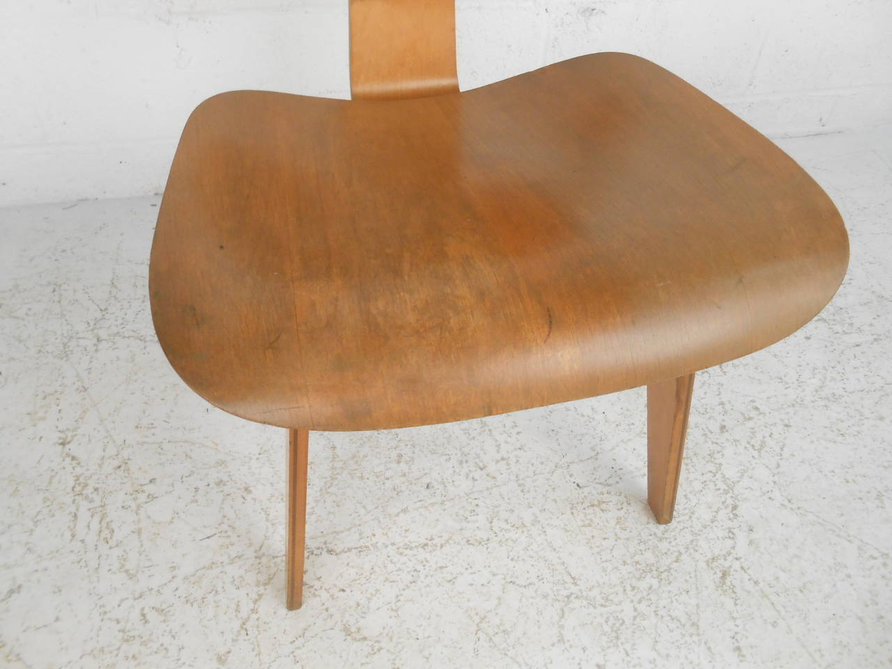 American Midcentury DCW Charles Eames Wood Lounge Chair