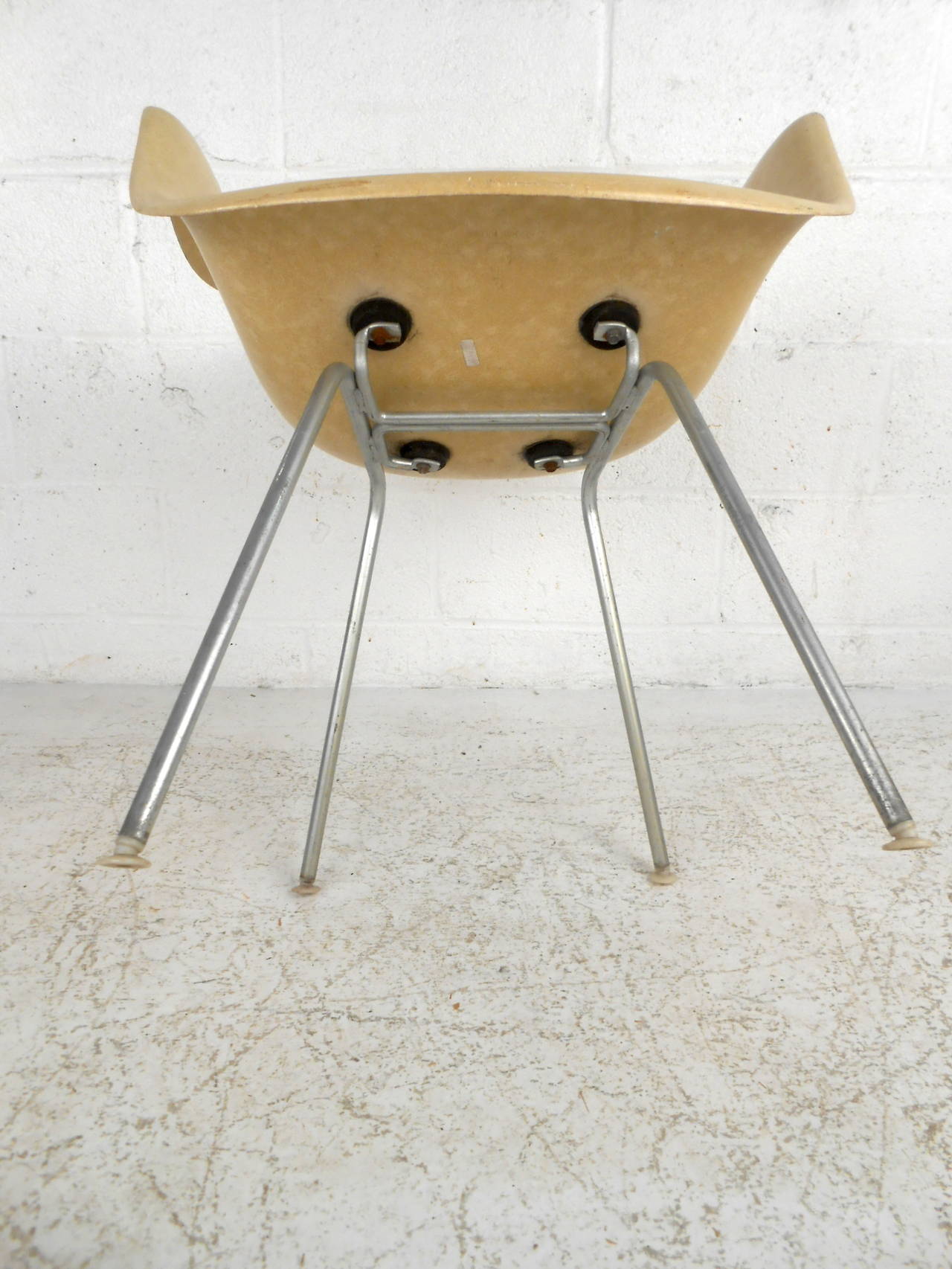 Mid-20th Century Mid-Century Modern Fiberglass Shell Chair by Eames for Herman Miller